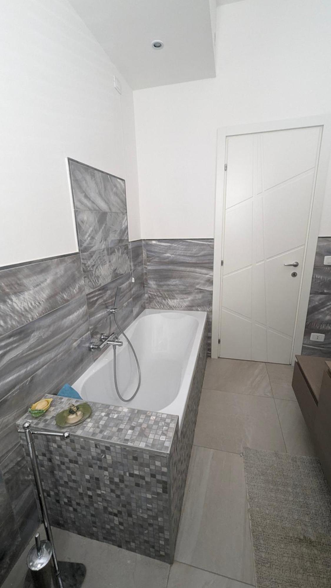 Appartamento Zona Grazie Ancona Exteriör bild